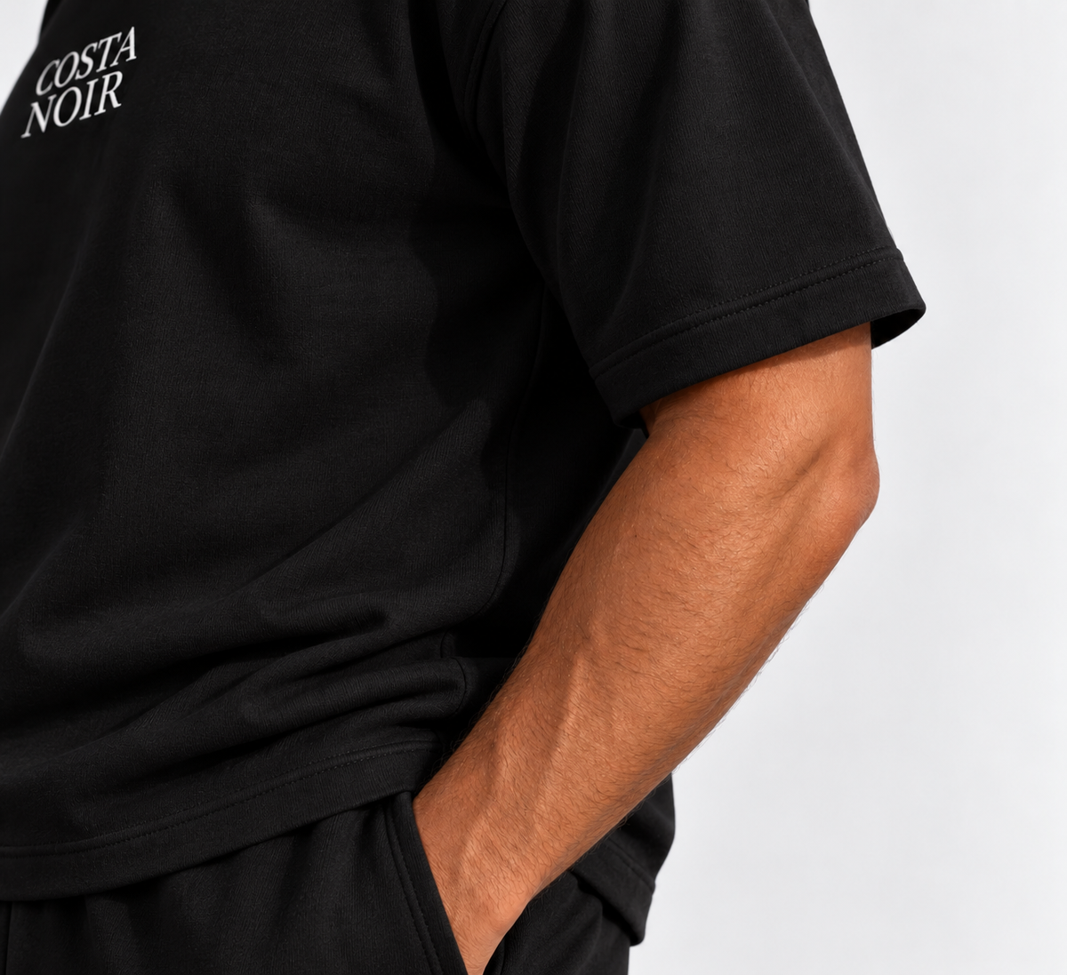 THE BASIC TEE - BLACK